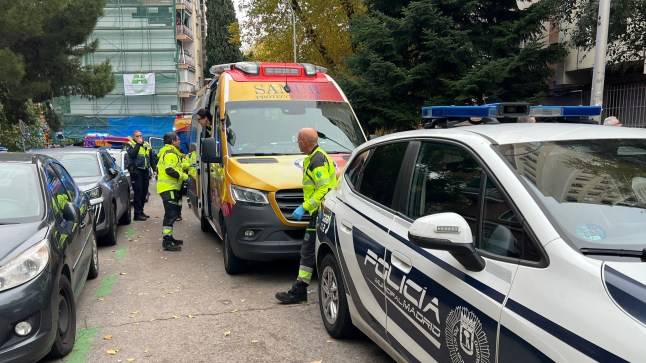 Mum dies after plunging from 10th-floor with three