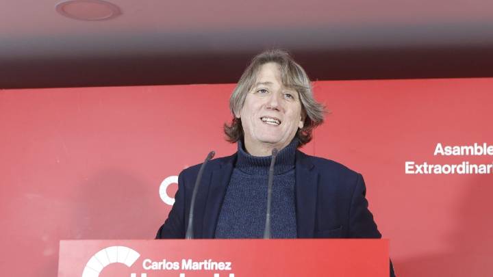 Martínez reconoce que la situación que atraviesa el PSOE es "dura y dolorosa"