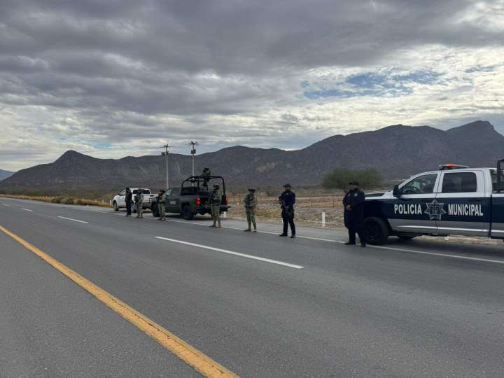 Autoridades realizan operativo en Monclova para prevenir delitos