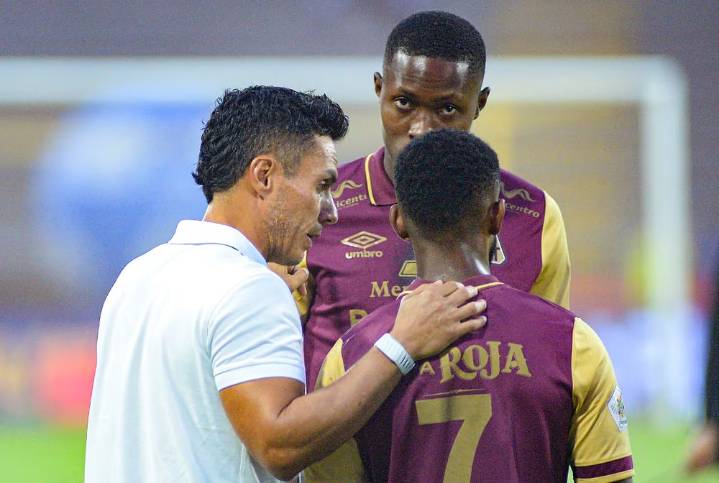 Lucas González lanza picante mensaje sobre Junior