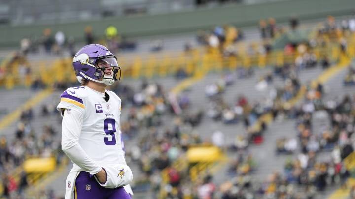 Vikings expect J.J. McCarthy to clear concussion protocol, start on Sunday