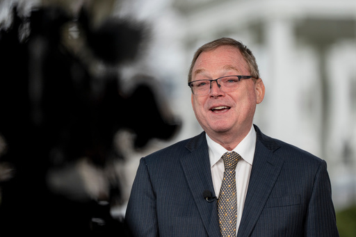 Hassett says Federal Reserve can reject Trump's views if he is chair