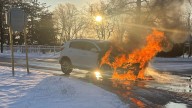 Crews put out vehicle fire at East Longmeadow intersection