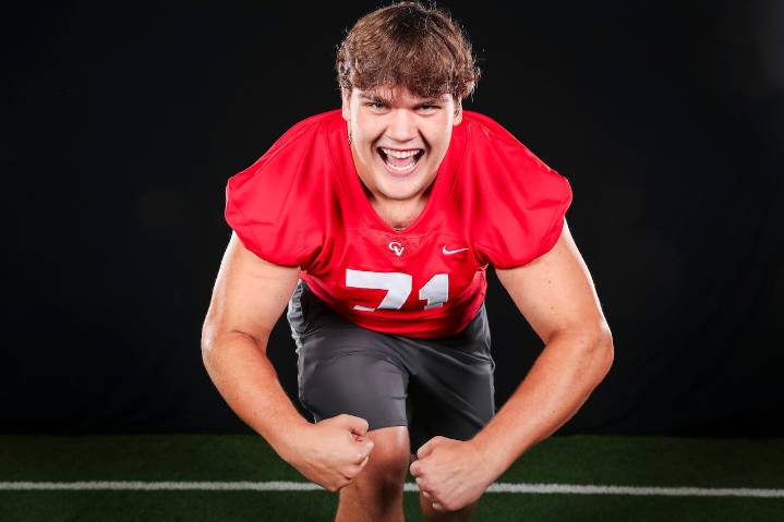 Notre Dame football signs Cumberland Valley lineman Tyler Merrill