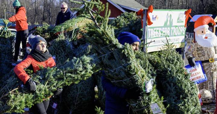 Ellms Farms, FedEx Trees for Troops in 9 photos