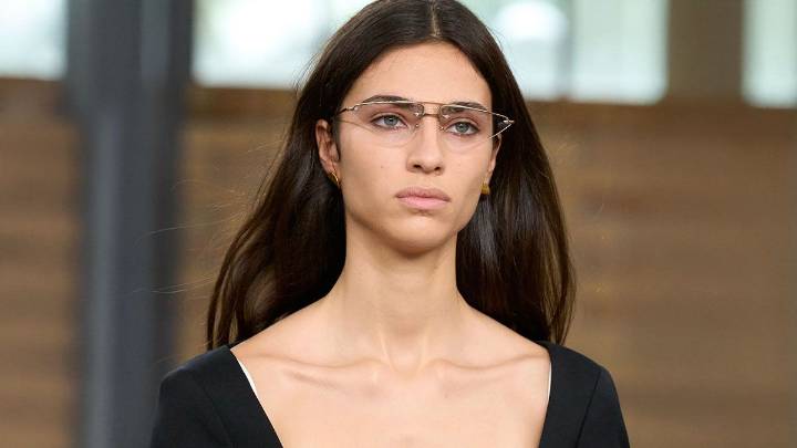 PVH Revenues Dip 1% in Q3