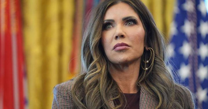 DHS recommends travel ban list include at least 10 more countries