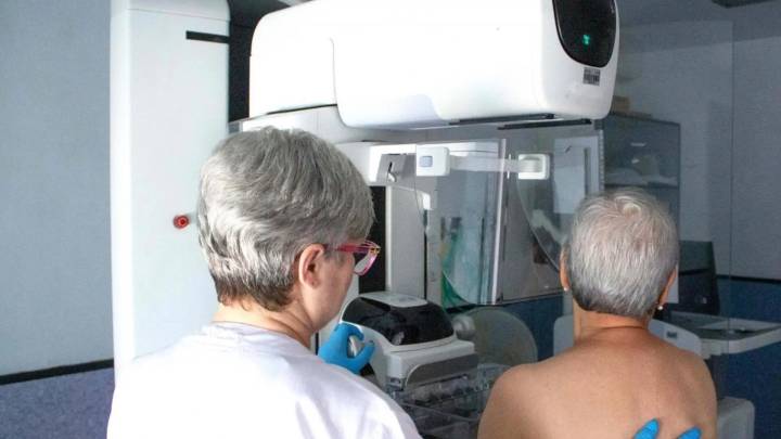 El SAS empezará el 12 de enero a realizar todas las pruebas en un día a las mujeres con alta sospecha de cáncer de mama