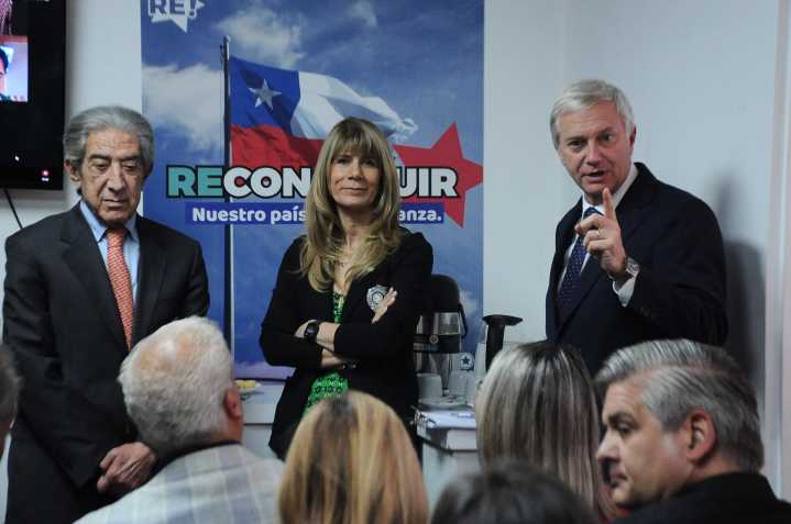 De "candidato del miedo" a "trolls de ultra derecha": El giro de Demócratas que pasó de criticar a entregar su apoyo a José Antonio Kast