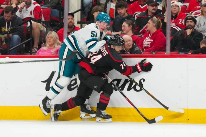 NHL roundup: Knights rally, nip Rangers on late OT goal