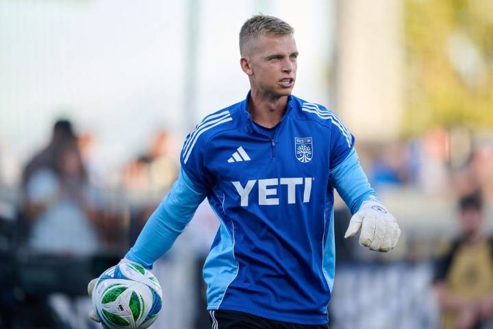 Deadspin | Sporting Kansas City acquire G Stefan Cleveland from Austin FC