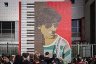 En Coronel Díaz y Santa Fe. Charly García ya tiene su esquina en la ciudad y un gran mural