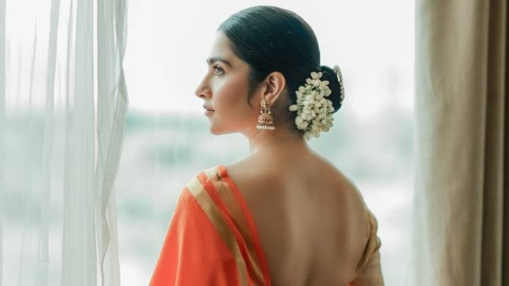 Her Father Died In 2007 Uri Mission, She Studied Art In London, Then Featured In Rs 850 Crore Film