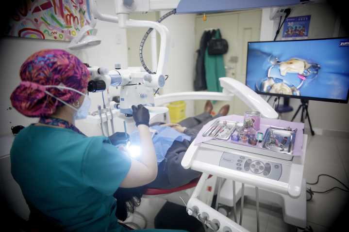 Hospital de Puerto Aysén destaca por su especialización en odontología