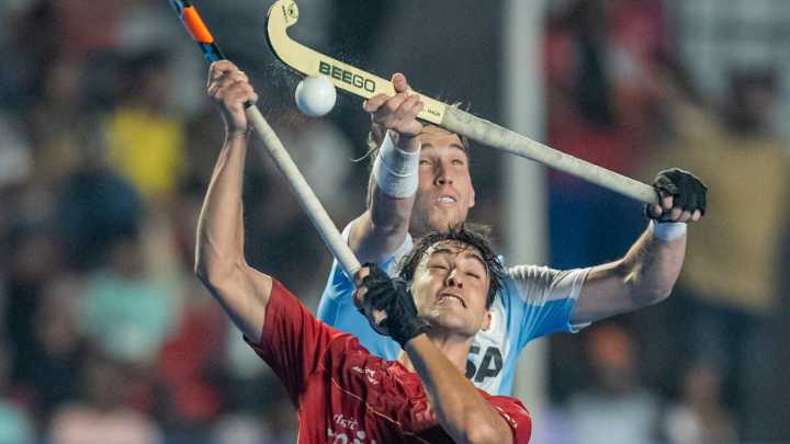 Hockey: con un final polémico, los Leoncitos perdieron y jugarán por el bronce del Mundial