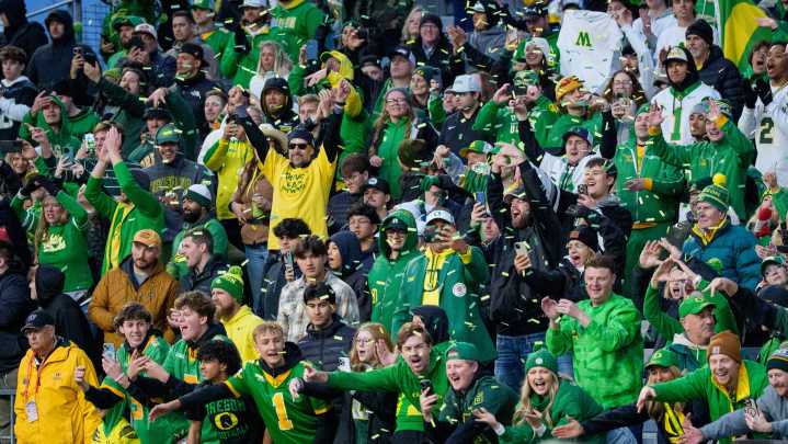 Who does Oregon football play next? CFP bracket live updates
