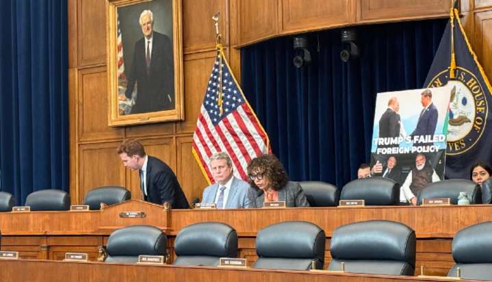 Democrats Warn Trump Tariffs Risk ‘Losing India’ At Pivotal Moment