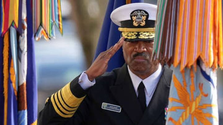 Se retira el jefe del Comando Sur que supervisaba los ataques de EE.UU. en el Caribe