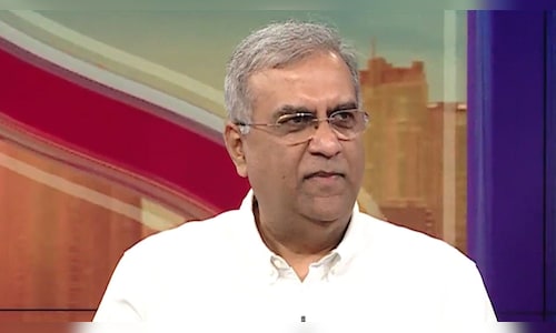 AI stocks in bubble zone, valuations mirror 1999-2000 dot-com mania: Manish Chokhani warns