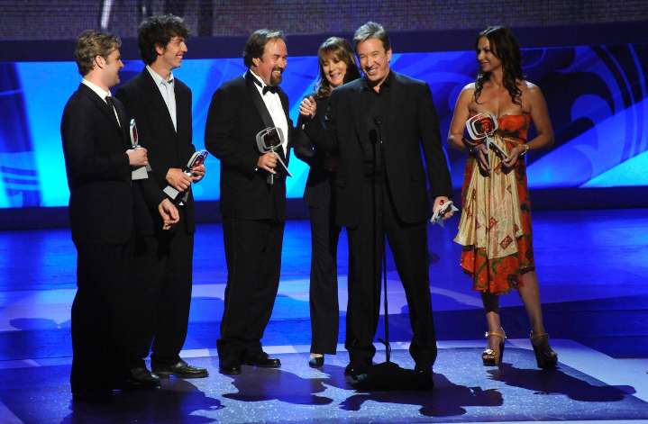 Zachery Ty Bryan arrested for probation violation, held without bail