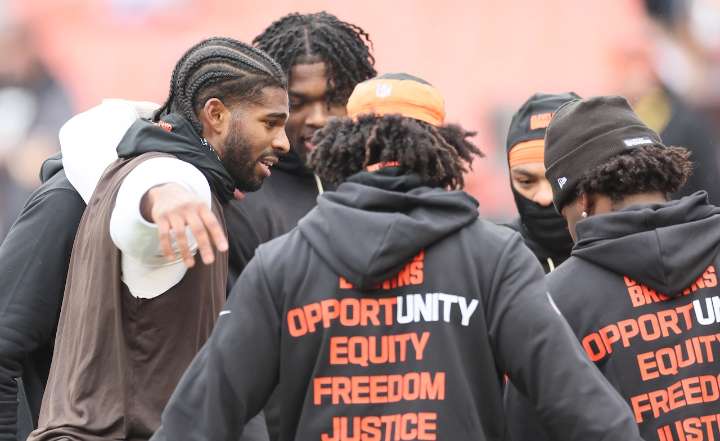 Shedeur Sanders has an impressive first half as Browns lead Titans