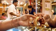 Gold price updates: Prices rise slightly in Mumbai, Delhi, Kolkata