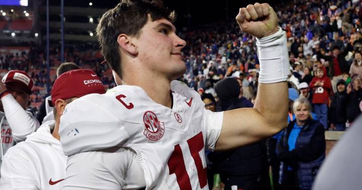 No. 10 Alabama escapes Auburn with a 27-20 victory thanks to Simpson