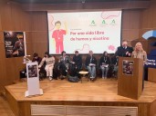 Un debate entre jóvenes en Algeciras pone de relieve el peligro del vapeo