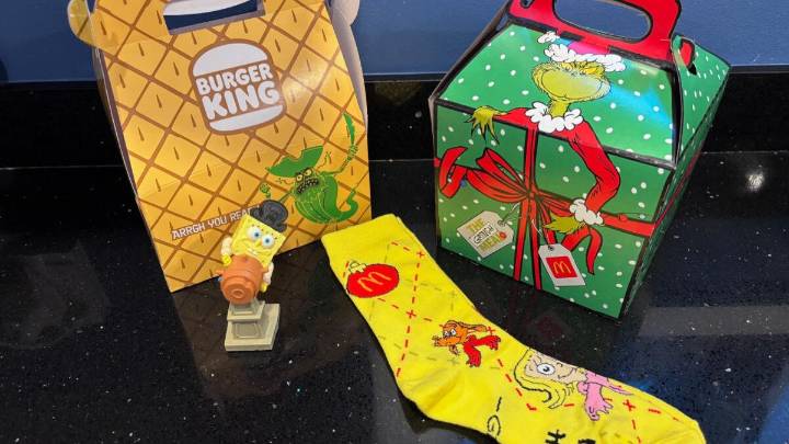McDonald's Grinch Meal or Burger King's SpongeBob Menu? We Pick a Winner