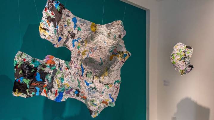 “Mar Verde – Detrás de la trama”: una muestra que rescata la memoria sensorial del territorio tucumano