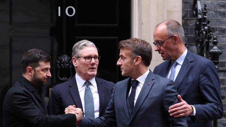 Zelenskyy heads to London for more Ukraine peace talks. Here's what to know