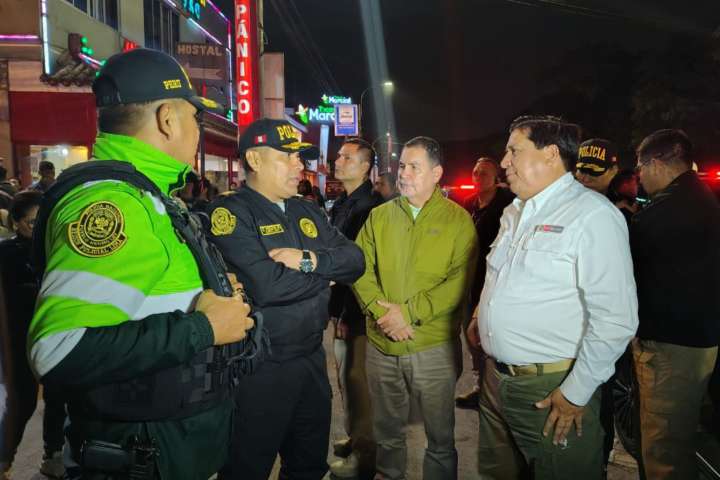 Ministros del Interior y Educación supervisan operativo policial en San Juan de Lurigancho