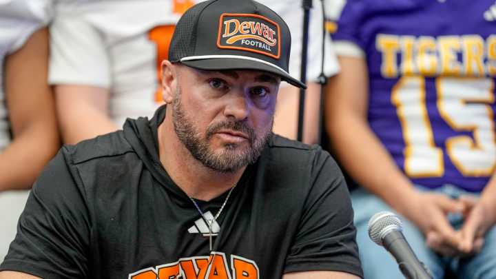 Dewar vs Laverne live score updates from B