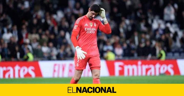Courtois, como capitán, le cantó las cuarenta delante de todo el vestuario del Real Madrid