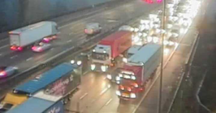 M25 traffic LIVE: Serious crash causes severe delays after 'multi