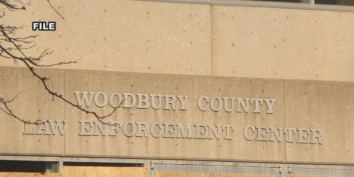 Woodbury County supervisors award LEC demolition project
