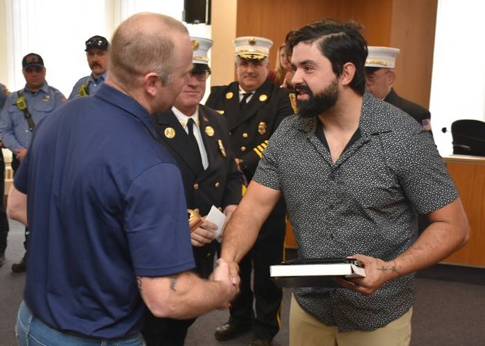 Monticello native lauded for saving elderly man from burning home