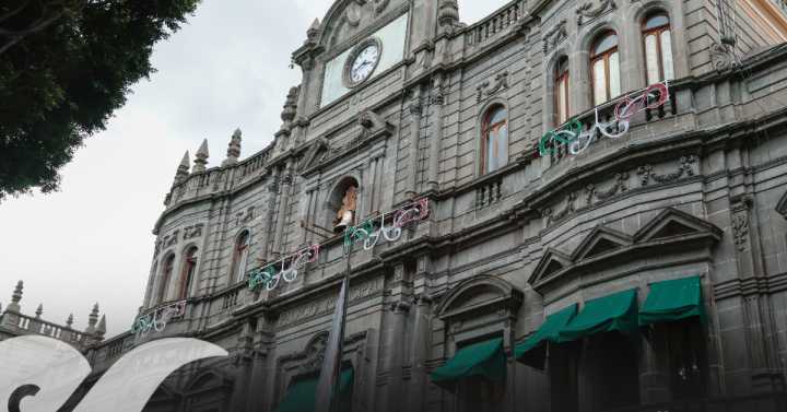 Alcaldia de Puebla con más de mil expedientes contra funcionarios por mala atención o corrupción