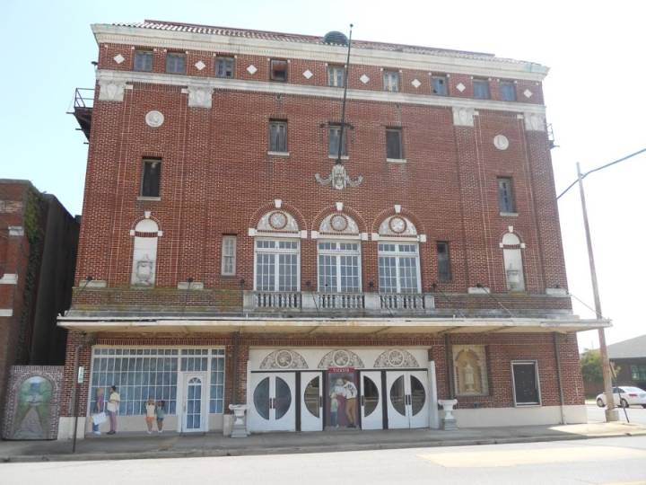 3D scan kickstarts restoration plan for historic Saenger Theatre in Pine Bluff