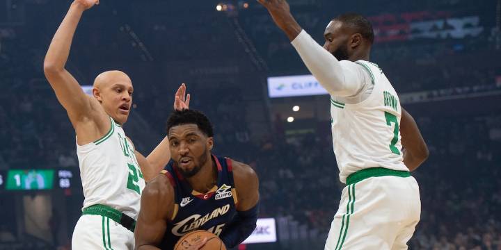 Payton Pritchard scores 42, Jaylen Brown gets triple-double as Celtics outlast Cavaliers 117