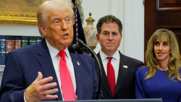 Trump Revoca Órdenes de Biden Firmadas con Autopen: ¿Cómo Funciona esta Máquina?