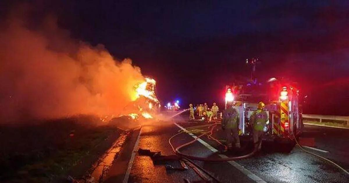 M5 motorway closed in both directions as drivers told to 'avoid area'