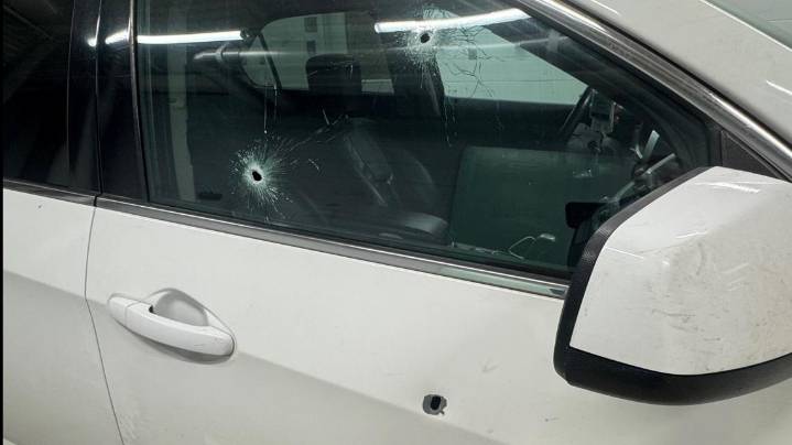 Police looking for suspect in I-465 road rage shooting