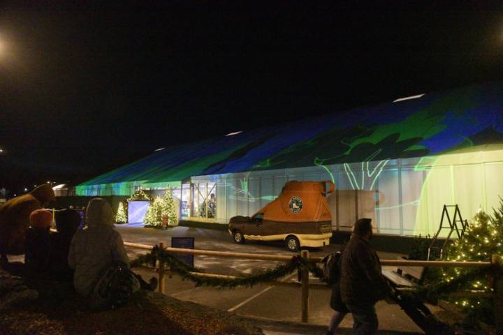 L.L.Bean’s Winter Spectacular projects holiday spirit