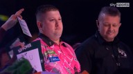 Darts star turned to stone as World Championship MC made rare mistake at Ally Pally