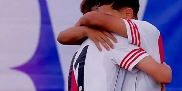 Asistencia de rabona y definición letal: el golazo del River al Manchester City en la Messi Cup