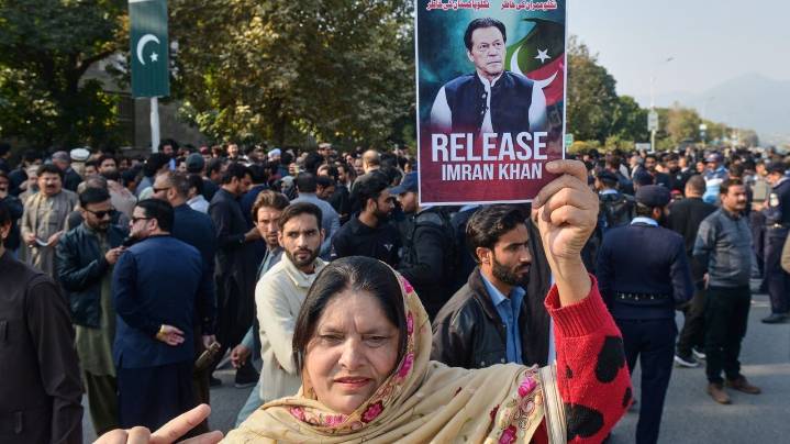 Pakistan army labels imprisoned ex-leader Imran Khan 'mentally ill' after he criticizes army chief
