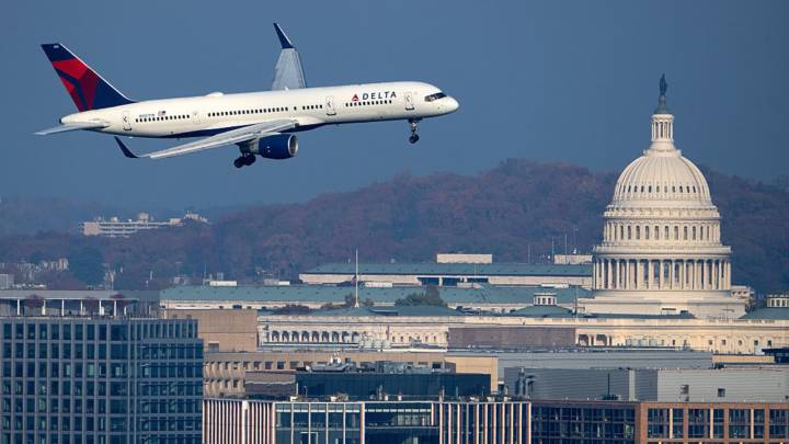 Delta says shutdown cost it $200 million, but forecasts strong demand