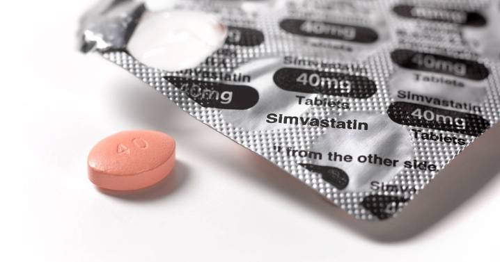 NHS warning as these signs mean you should stop taking statins