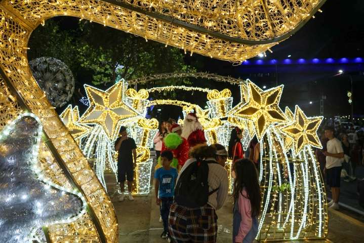 Maracay celebró el encendido navideño en unión y alegría